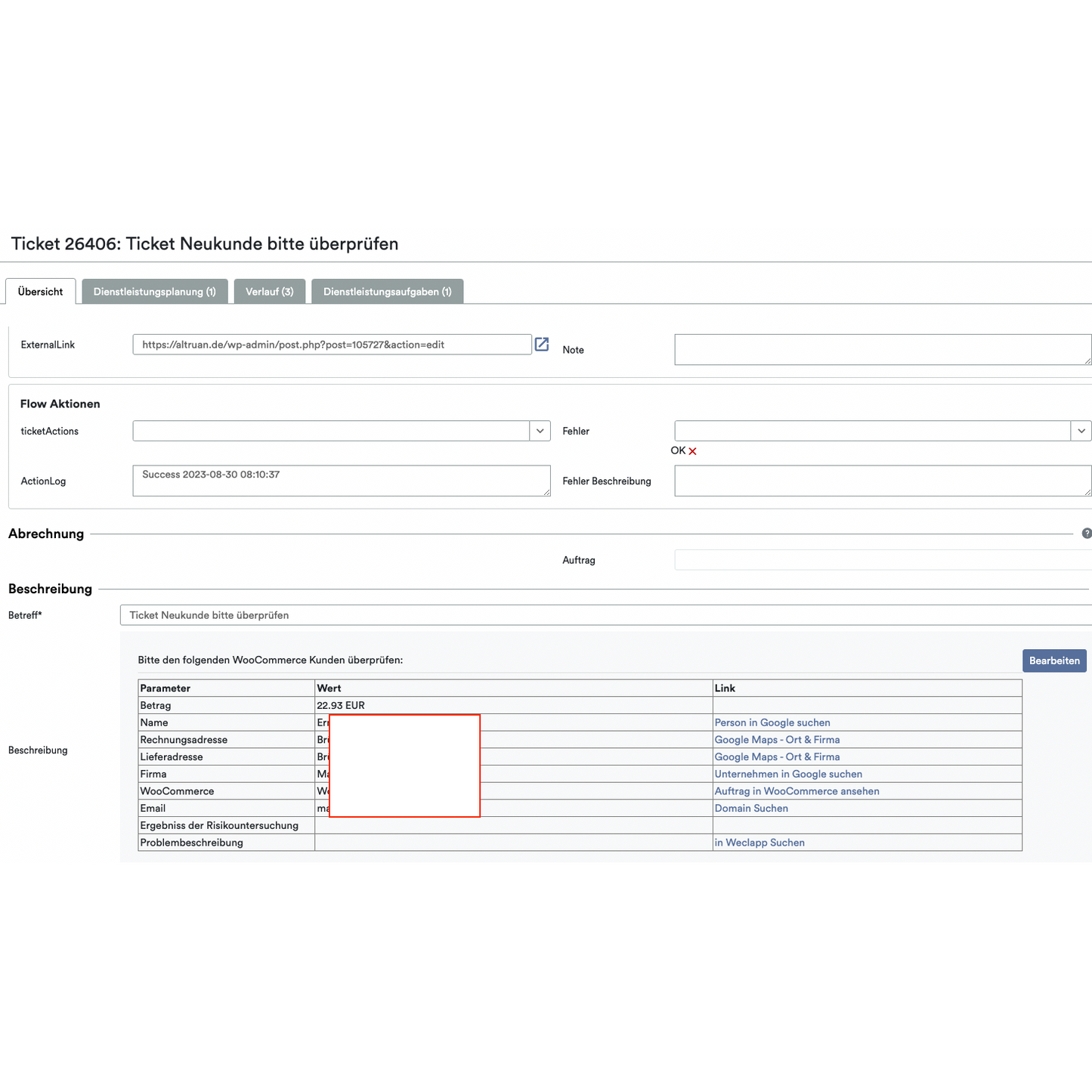 Zrzut ekranu interfejsu systemu biletowego usługi w chmurze, gdzie wyświetlane są różne pola jak „Szczegóły biletu”, „Dziennik” i „Klient”, z informacjami o transakcji, w tym kosztami artykułów, wyróżnione w czerwonym polu. Wykorzystywany jest OrderGuardian Altruan.