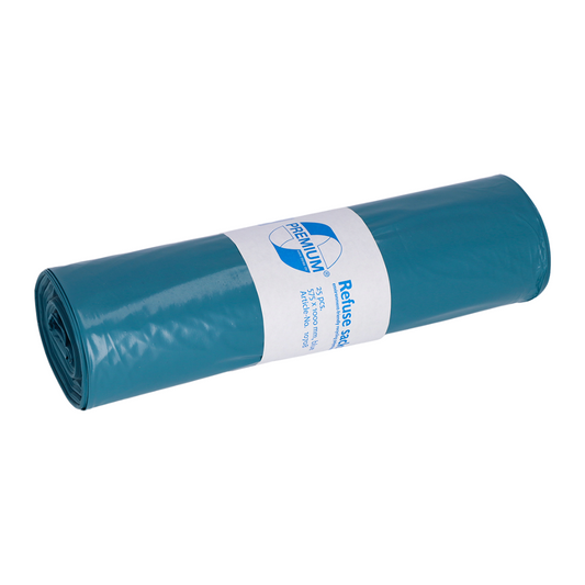 Vor einem schlichten weißen Hintergrund ruht eine Rolle blauer DEISS Premium Müllsäcke aus LDPE der EMIL DEISS KG (GmbH + Co.), mit einem weißen Etikett, das das Logo zeigt und die erstklassige Produktqualität hervorhebt.