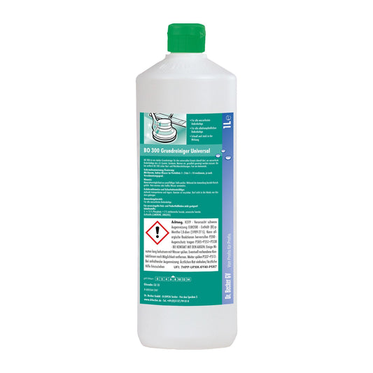 Eine weiße Flasche Dr. Becher BO 300 Grundreiniger Universal mit weißem Verschluss verfügt über eine deutsche Anleitung, eine Abbildung einer Bodenreinigungsmaschine für wasserfeste Bodenbeläge und ein auffälliges Warnsymbol auf dem Etikett.