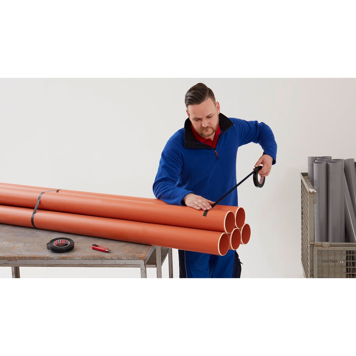 tesa 4288 MOPP Umreifungsband, schwarz – Anwendung