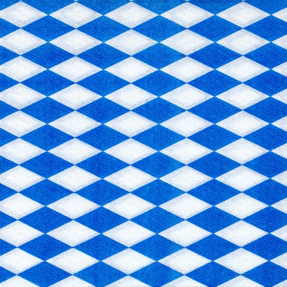 Die PAPSTAR GmbH 100 Servietten, 1-lagig 1/4-Falz 33 x 33 cm, sind mit einem blau-weißen Rautenmuster im bayerischen Stil versehen und FSC-zertifiziert sowie umweltfreundlich.