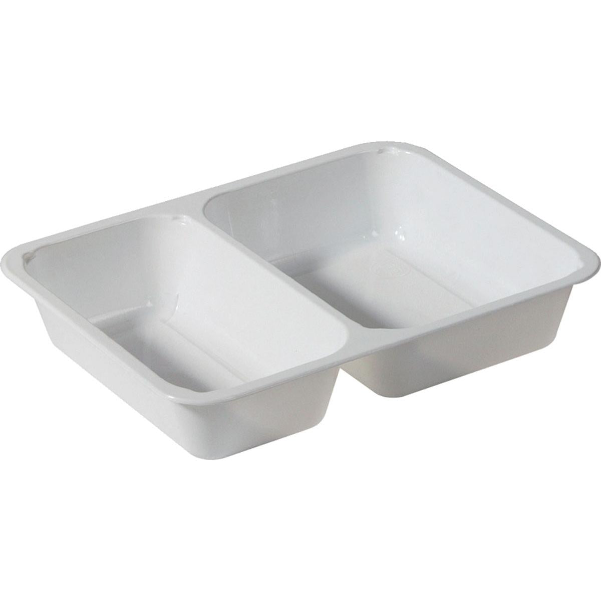 Biała tacka CPET 225x175 mm od Duni GmbH (43 mm głębokości, 2 przegrody, odporna na mikrofale) idealnie nadaje się do dań na wynos i jest dostępna w opakowaniu po 300 sztuk. Jedna przegroda jest większa, tacka jest wykonana z tworzywa sztucznego.