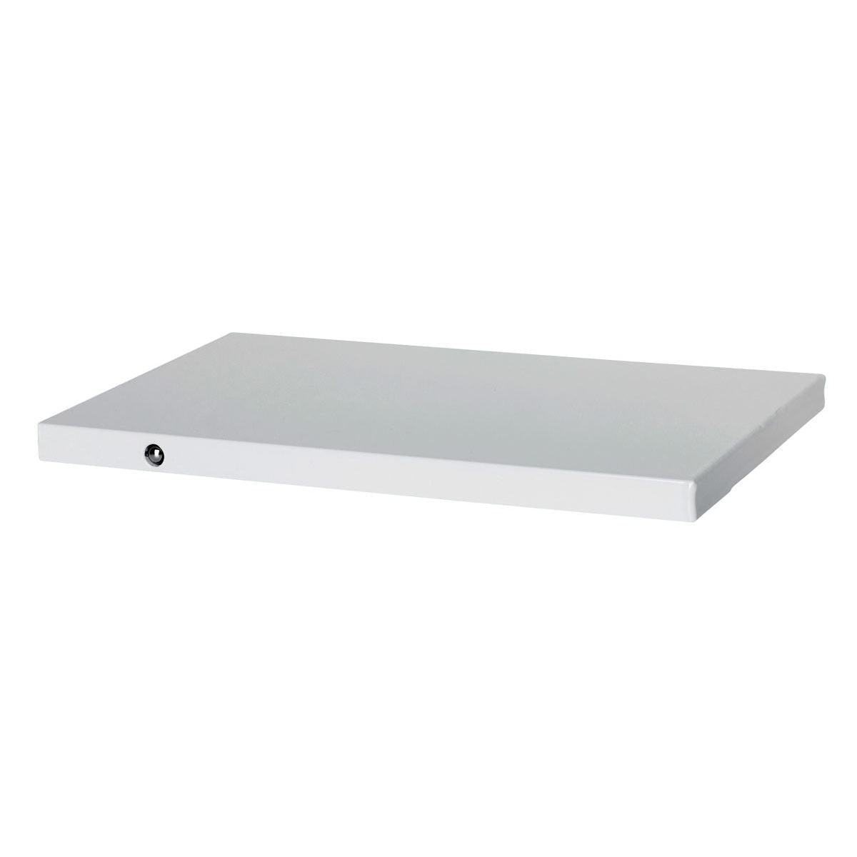 Płyta chłodząca 1/4 GN firmy Duni GmbH z aluminium w kolorze srebrnym (164x265x15 mm) z gładkimi krawędziami i małym okrągłym otworem w pobliżu jednego z rogów jest przedstawiona na prostym białym tle.