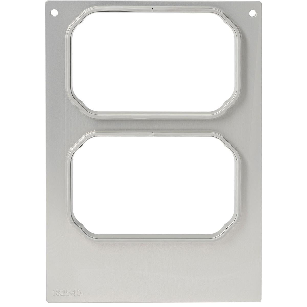 Kaseta DF10/20 do misek CPET 370 ml (2-użytkowa) firmy Duni GmbH to prostokątna metalowa płyta z dwoma pionowo ustawionymi, zaokrąglonymi wycięciami, małymi otworami w górnym rogu i grawerem "182540" w dolnym lewym rogu.