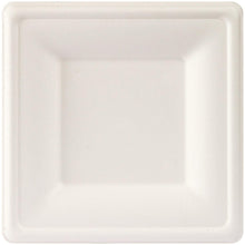 Ein weißer, quadratischer Bagasseteller (16x16 cm) von Duni GmbH, biologisch abbaubar, mit leicht erhöhtem Rand - Produkt: Teller, quadratisch 16x16 cm Weiss Bagasse | Packung (50 Stück), von oben auf weißem Hintergrund fotografiert.