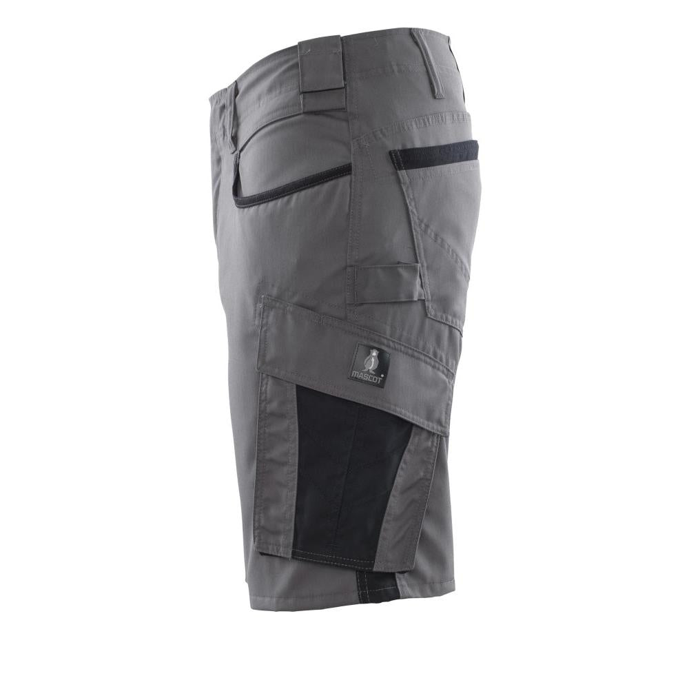 Szorty, lekkie spodenki