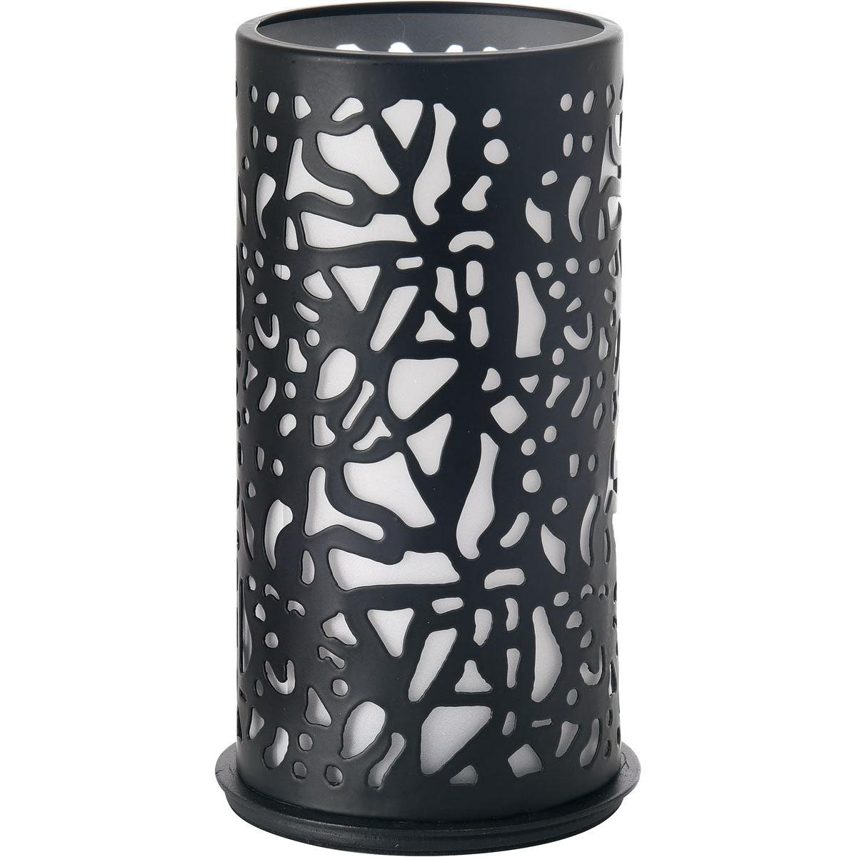 Świecznik metalowy, 140x75 mm, Twist czarny od Duni GmbH przekonuje nowoczesnym designem i abstrakcyjnym wzorem wycięć, który tworzy nastrojowe światło przez nieregularne kształty. Idealny jako stylowy akcent do Twojego domu.