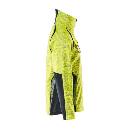 Kurtka typu softshell z efektami odblaskowymi. Kurtka typu softshell