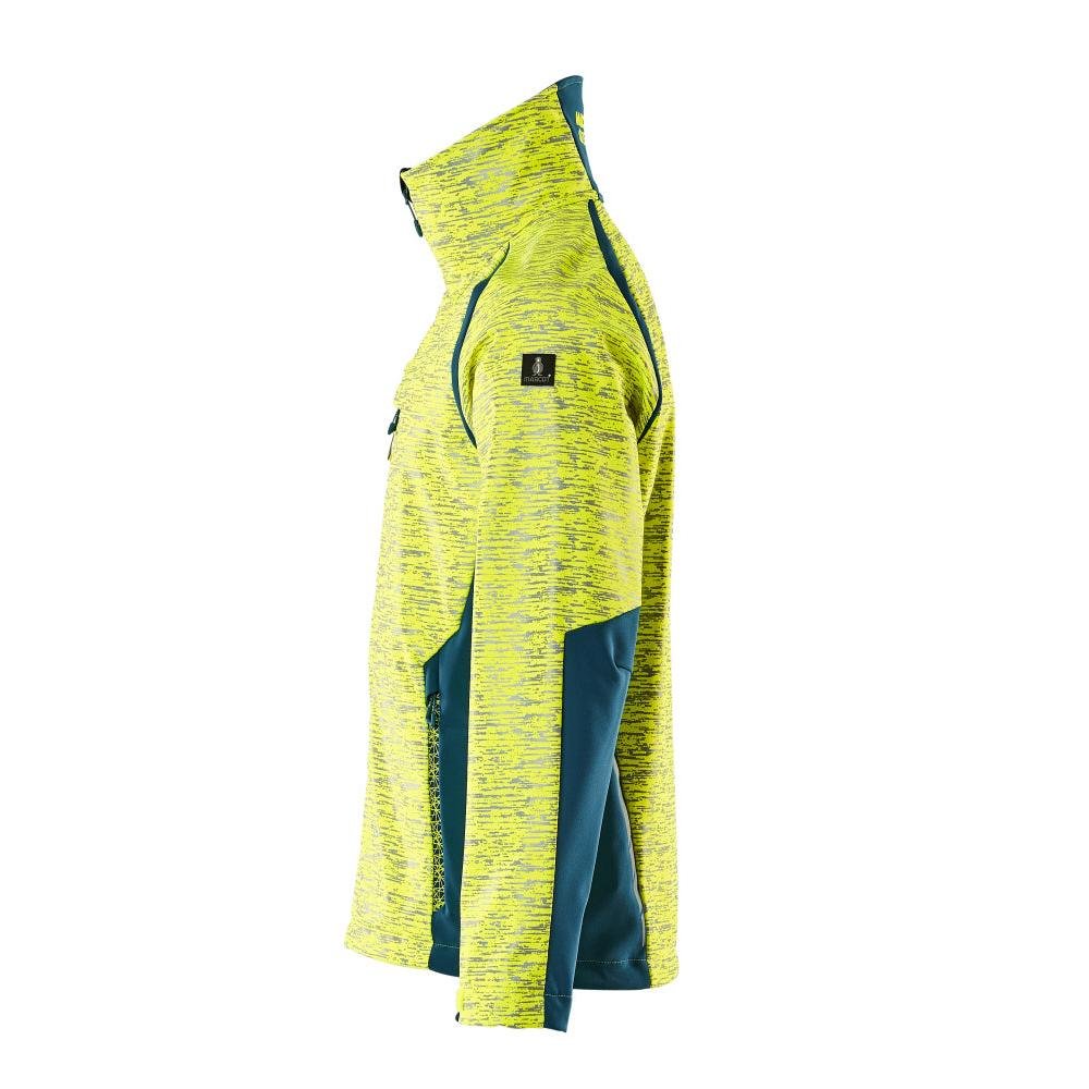 Kurtka typu softshell z efektami odblaskowymi. Kurtka typu softshell