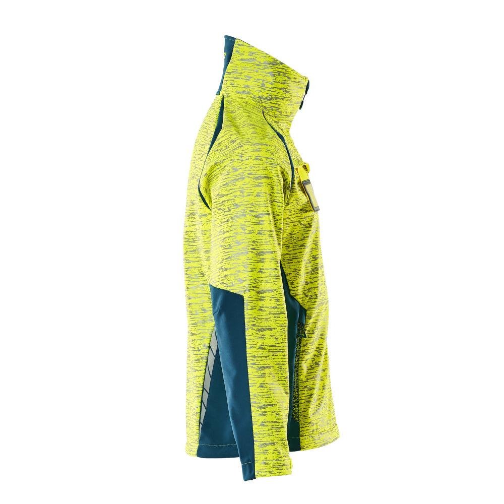 Kurtka typu softshell z efektami odblaskowymi. Kurtka typu softshell