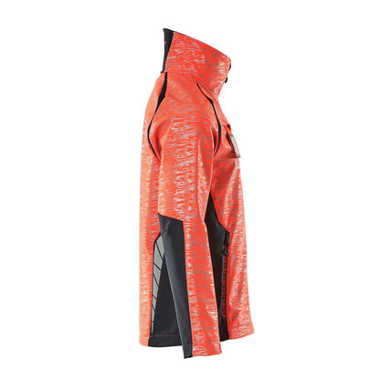 Kurtka typu softshell z efektami odblaskowymi. Kurtka typu softshell