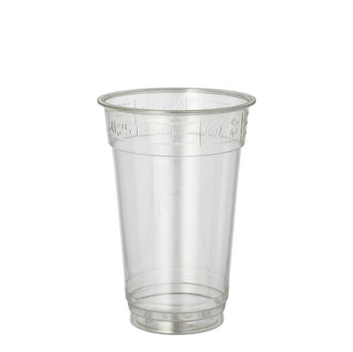 Ein Starpak 50 Trinkbecher "Hurricane" aus glasklarem PET von Starpak steht aufrecht vor einem schlichten weißen Hintergrund.