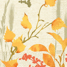 Strukturalne tło z żółtymi i pomarańczowymi jesiennymi liśćmi, kłosami pszenicy i czerwonymi jagodami tworzy efekt tkany - idealny dla serwetek Duni GmbH 24x24 3-warstwowy 1/4 skład Beauty | Opakowanie (50 sztuk).