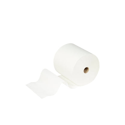 Rolka Scott® ESSENTIAL™ ręczników od Kimberly-Clark GmbH, część białego zestawu 6 rolek, jest pokazana na jednolitym tle, z jednym częściowo rozwiniętym arkuszem wystającym na zewnątrz.