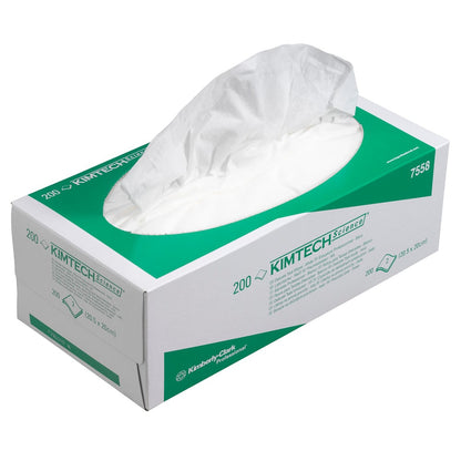 Prostokątne pudełko z Kimtech® Science Chusteczkami Precyzyjnymi od Kimberly-Clark GmbH, idealne do delikatnych powierzchni. Biało-zielone pudełko zawiera 200 białych chusteczek, z których jedna jest częściowo wyciągnięta.