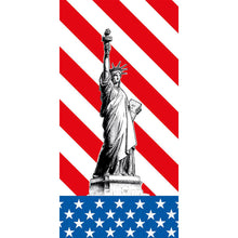 Serwetki celulozowe 40x40 cm 2-warstwowe 1/8-Falz USA od Duni GmbH przedstawiają Statuę Wolności z czerwono-białymi paskami i niebieskimi gwiazdami, które przypominają amerykańską flagę. Każde opakowanie zawiera 300 serwetek.