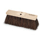 Nölle Profi Brush miotła uliczna Piassava 40 cm charakteryzuje się gęstym, grubym brązowym włosiem (125 mm długości cięcia) oraz jasną drewnianą oprawą z dwoma otworami na kij, nadrukiem "Kraftpaket" i mistrzowską jakością od Nölle Profi Brush technika szczotek i pędzli e.K.