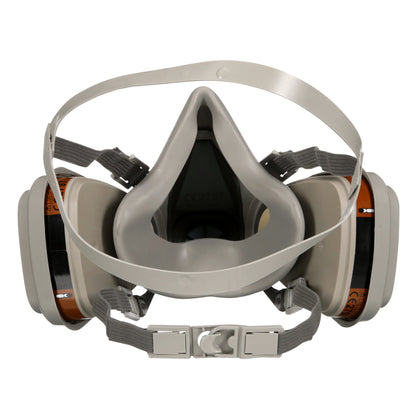 Widok z przodu szaro-pomarańczowej maski ochronnej 3M™ 6003KIT-1 od 3M Deutschland GmbH z dwoma filtrami A2P3 do oparów organicznych, regulowanymi paskami i plastikowym zaworem wydechowym.