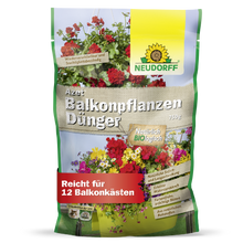 Azet BalkonpflanzenDünger od Neudorff Shop jest dostępny w 750g torbie z obrazkami letnich kwiatów, jest biologiczny i wystarcza na do 12 skrzynek balkonowych.
