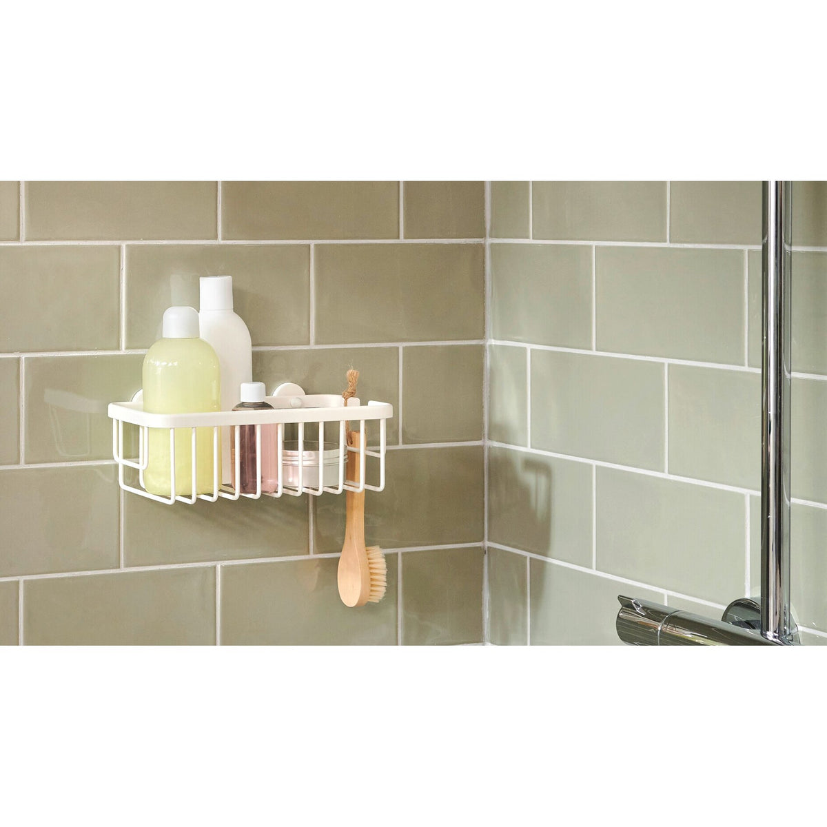 tesa MOON WHITE Duschkorb, mattweiß, für Dusche und Badewanne – Anwendung