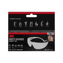 Eine Verpackung der 3M™ SecureFit™ Schutzbrille 200 von 3M Deutschland GmbH mit klaren Gläsern. Die Verpackung zeigt das Produktbild, Anwendungssymbole und gibt einen UV-Schutz von 99,9 % an.