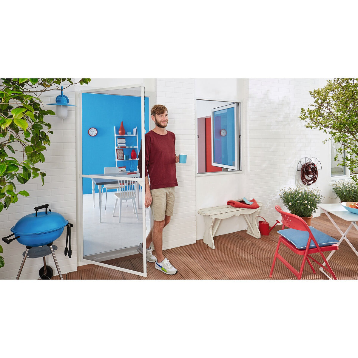 tesa ALU Comfort TÜREN Aluminium-Rahmen – Anwendung