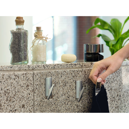 tesa Powerstrips Haken Large Trend – Anwendung