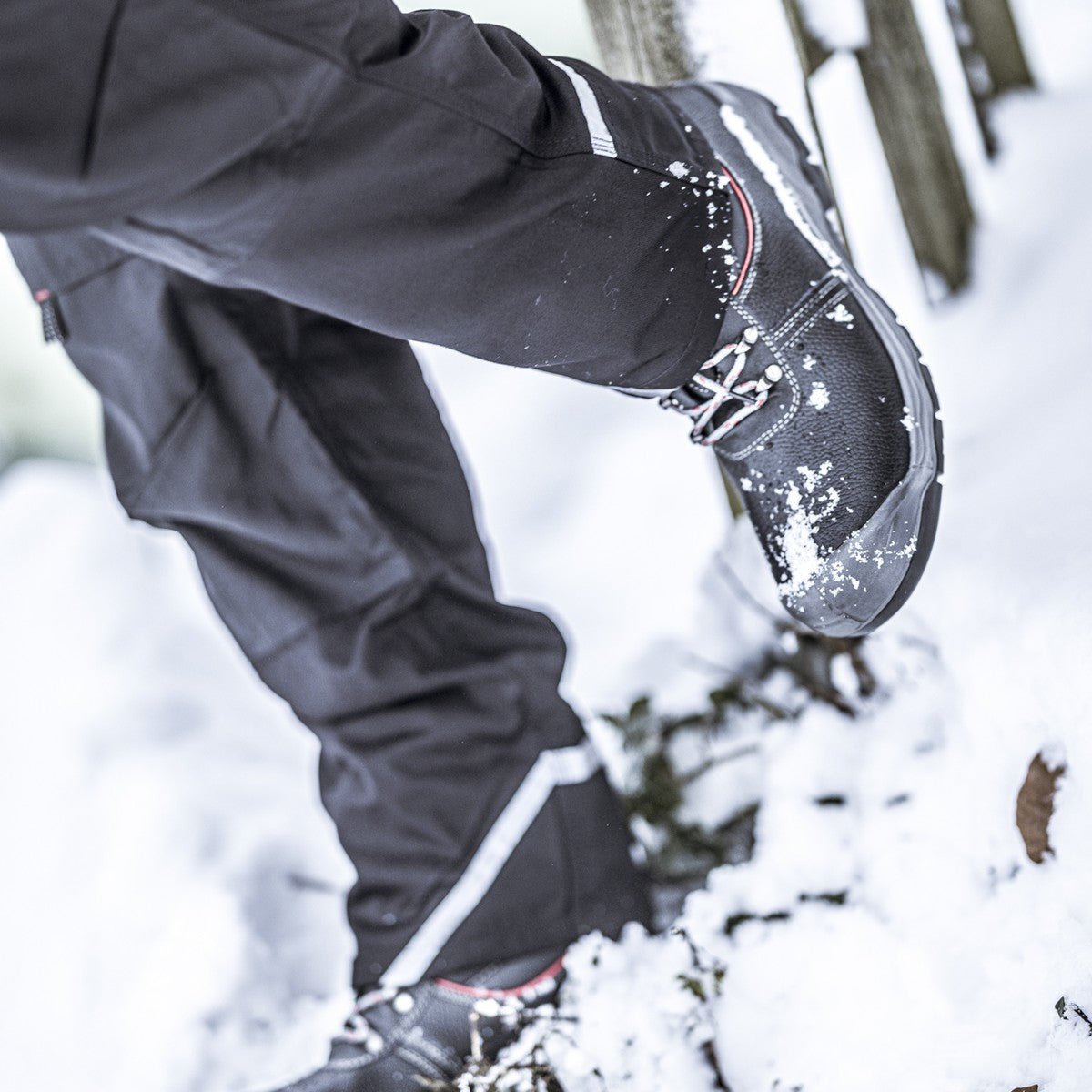 Zimowe buty ochronne NITRAS STEP MID+ W, S3, średniej wysokości, czarne