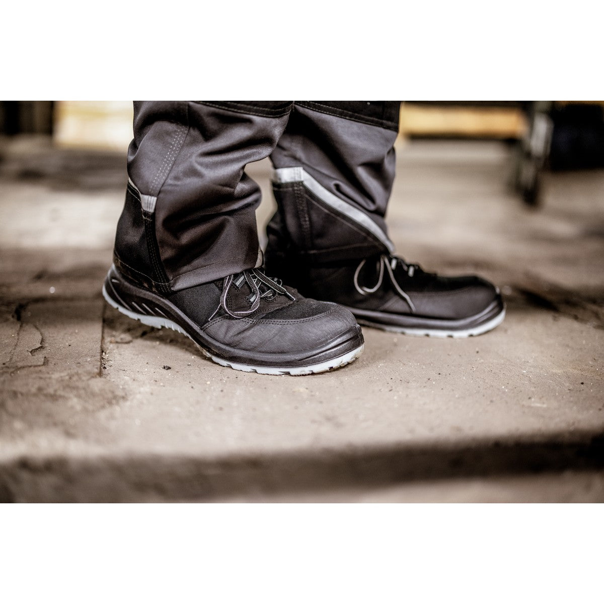 NITRAS SOLID STEP MID, buty ochronne, średniej wysokości