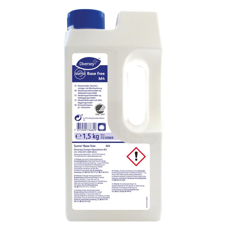 Plastikowa butelka o pojemności 1,5 kg Suma Base free M4 płyn do mycia naczyń z działaniem wybielającym dzięki aktywnemu tlenowi od Diversey, z niebieskim zamknięciem, uchwytem, symbolem ostrzegawczym i etykietą z przodu z informacjami o produkcie i bezpieczeństwie.