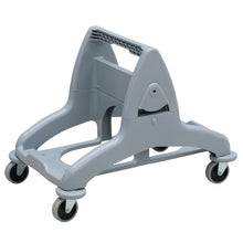 TASKI DuoMop wózek z dwoma wiadrami od Diversey Deutschland GmbH & Co. OHG to szara konstrukcja z tworzywa sztucznego z czterema kółkami skrętnymi i wysokim centralnym uchwytem, idealna do ręcznego użycia z dużymi pojemnikami lub przy zadaniach związanych z czyszczeniem podłóg.