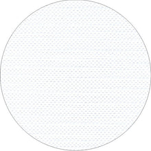 Eine Nahaufnahme der Tischdecke „ROYAL Collection“ der PAPSTAR GmbH zeigt ihre weiße, runde Oberfläche mit einem dezenten Strukturmuster aus kleinen, gleichmäßig verteilten Punkten. Der schlichte Hintergrund betont die klar definierten Kanten.