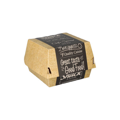Zamknięte brązowe PAPSTAR 50 pudełek na burgery z tektury "pure" Good Food od PAPSTAR GmbH, z czarną etykietą z napisem "Guten Appetit! Kuchnia jakości, dobry smak Good Food! Snack", stoi po środku na białym tle.