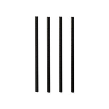 Cztery czarne PAPSTAR papierowe słomki koktajlowe (7 mm x 10 cm) od PAPSTAR GmbH stoją pionowo w rzędzie na białym tle.