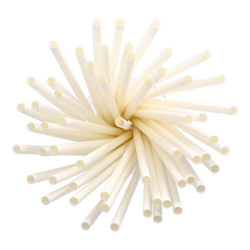 Klaster PAPSTAR papierowych słomek do shake'ów Ø 8 mm, 25 cm (135 sztuk) firmy PAPSTAR GmbH jest ułożony w okrągły, promienisty wzór i oglądany z góry na białym tle.