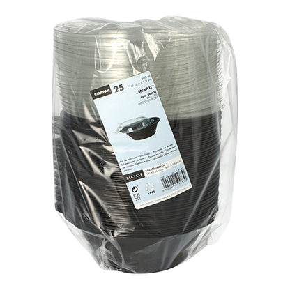 Opakowanie 25 czarnych misek sałatkowych Starpak „Snap It” (PET, 600 ml, Ø16,6 cm, 5,9 cm) z przezroczystą pokrywką R-PET, owinięte folią plastikową i zaopatrzone w białą etykietę z przodu z danymi produktu i kodem kreskowym.