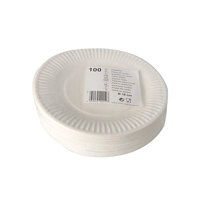 Stos talerzy Starpak 100, papierowe, okrągłe, białe, z karbowanym brzegiem i etykietą z kodem kreskowym, wskazującą 100 talerzy o średnicy 23 cm każdy.