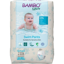 Pieluszki do pływania Bambo Nature, rozmiar S, 7-12 kg (opakowanie 12 sztuk) od Abena Re-Seller GmbH są wolne od parabenów i perfum - idealne dla wrażliwej skóry dziecka i małych pływaków o wadze 7-12 kg.