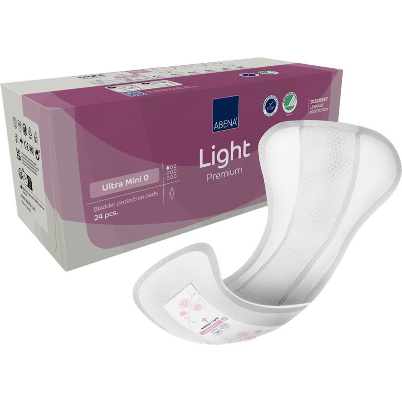 Opakowanie ABENA Light Ultra Mini 0, Premium (24 sztuki) firmy Abena Re-Seller GmbH jest prezentowane obok pojedynczej wygiętej wkładki, z informacjami o produkcie i symbolami certyfikacji na opakowaniu.