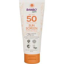 100 ml tubka kremu przeciwsłonecznego Bambo Nature SPF50 od Abena Re-Seller GmbH, bez barwników i perfum, testowany dermatologicznie, wegański, bezpieczny dla raf koralowych i idealny dla wrażliwej skóry. 6 opakowań w kartonie.