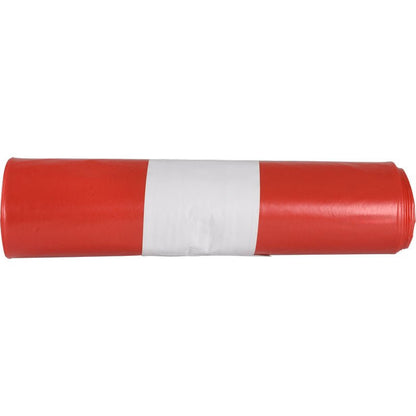 Zwinięty czerwony worek na śmieci dla Sækkko Boy 60 (55 my LDPE Recycled) od Abena Re-Seller GmbH z szerokim białym paskiem środkowym z przyjaznego dla środowiska tworzywa sztucznego, widziany z boku na białym tle.