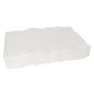 Stos jednorazowych myjek papierowych Abena Re-Seller GmbH, 3-warstwowych, 19x19 cm, białych (karton z 1800 opakowaniami), starannie ułożonych na prostym białym tle.