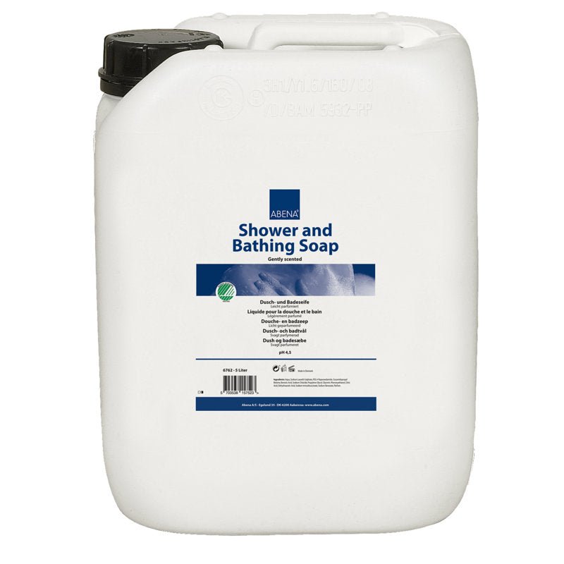 Biała plastikowa butelka o pojemności 5000 ml z czarną nakrętką i napisem "Abena Re-Seller GmbH Mydło do kąpieli i prysznica, lekko perfumowane" oraz niebieskim i białym tekstem z instrukcją użycia. Sprzedawane w kartonie (2 opakowania).