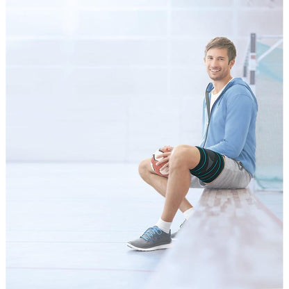 Bandaż na udo Actimove PowerMotion, kolor antracytowy – w użyciu