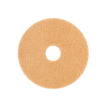 Das Arcora Superpad Beige von Arcora International GmbH ist ein kreisrundes Bodenpad mit Mittelloch, ideal zum Trockenpolieren und zur Unterhaltsreinigung empfindlicher Böden bis zu 400 U/min, abgebildet auf weißem Untergrund.