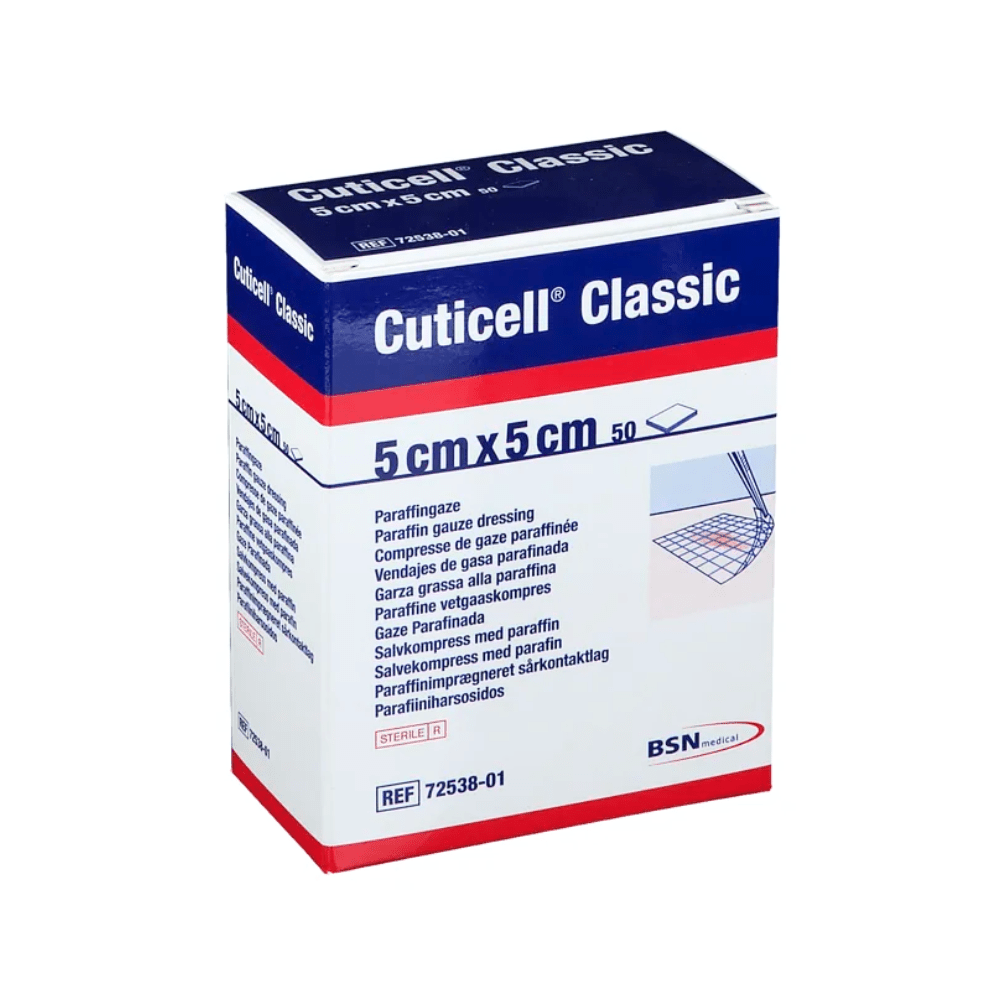 Pudełko z BSN Cuticell® Classic sterylną kompresją maściową z parafiną firmy BSN Medical GmbH, o wymiarach 5 cm x 5 cm, idealne do drenażu ran. Opakowanie zawiera szczegóły produktu w kilku językach oraz numer referencyjny 72538-01.
