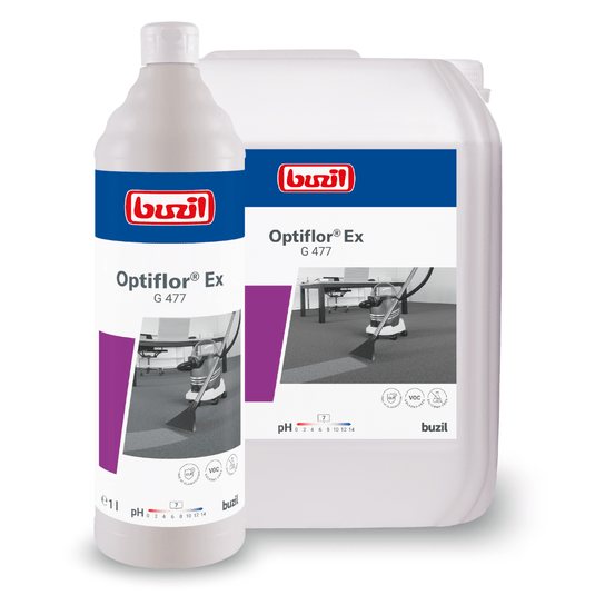 Na zdjęciu widoczne są dwa pojemniki z preparatem Buzil Optiflor® Ex G 477 – środkiem do głębokiego czyszczenia dywanów przeznaczonym do czyszczenia metodą natryskowo-ekstrakcyjną: biała butelka oraz duży kanister, oba opatrzone logo firmy BUZIL-WERK Wagner GmbH & Co. KG.