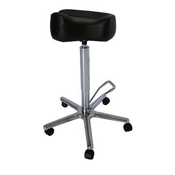 Novocal OP-Taboret z siedziskiem siodłowym posiada wykonanie ze stali nierdzewnej, 5-ramienne krzyżowe podstawy odlewane ciśnieniowo i regulację wysokości dla płynnej mobilności.