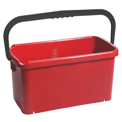 Wiadro, kwadratowe, PP od Haug Bürsten KG ma pojemność 20 L (480x235x230 mm), wykonane jest z czerwonego polipropylenu i ma dużą czarną rączkę. Wnętrze jest puste, boki są gładkie, a dno lekko zaokrąglone.