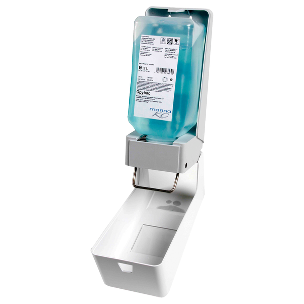 Der Kiehl ManoDos-soft Seifen- und Cremespender von Johannes Kiehl KG für 1 L und 2 L Weichflaschen besitzt einen Metallhebel, eine blaue Sanitäterflasche, eine offene Frontabdeckung und ein weißes Tropfblech unten.